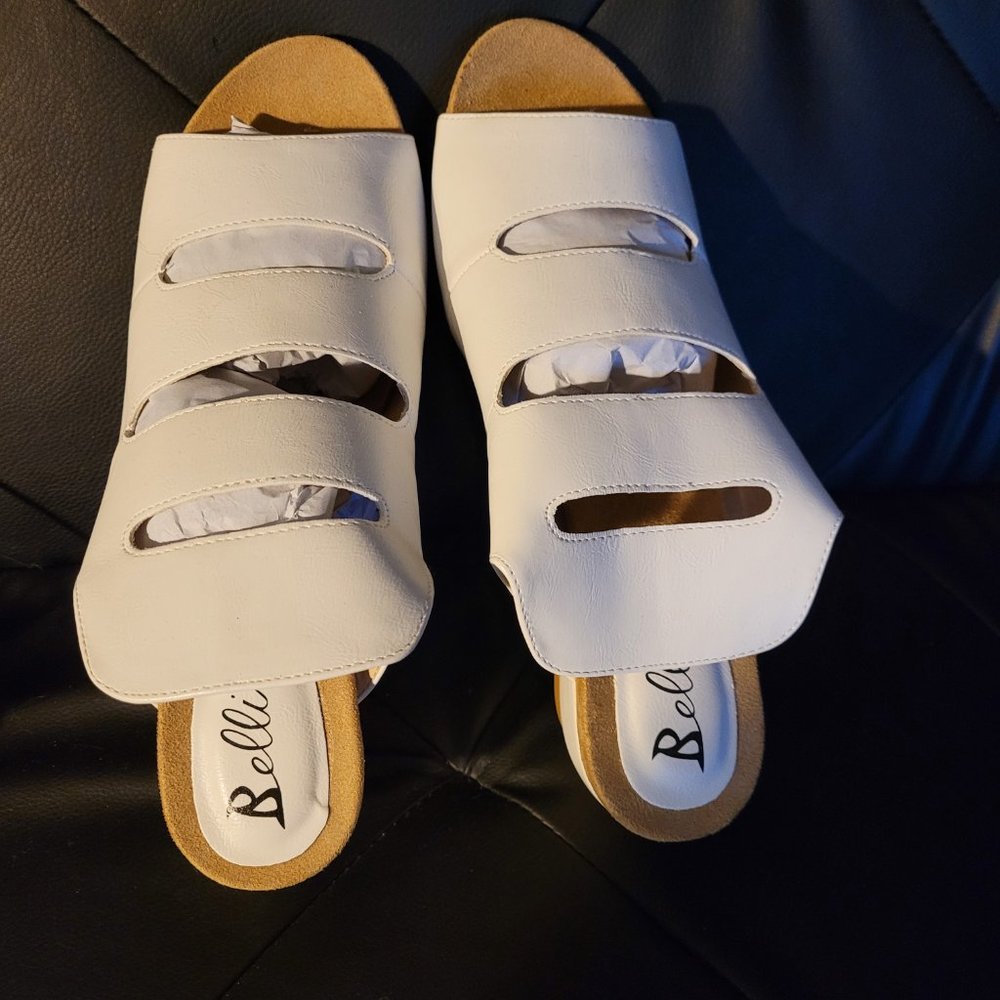 sandals - Picture 4 of 4